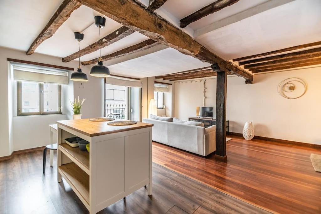 Apartamento De Diseno Junto Al Puerto De Castro Urdiales Apartment Ngoại thất bức ảnh